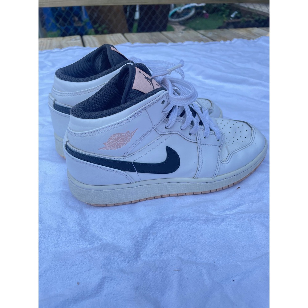 Nike Air Jordan 1 Mid GS Arctic Orange White Black 554725-180 Size 5Y
